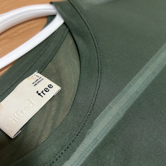 Aritzia Wilfred free sheer top size small - Picture 2 of 3